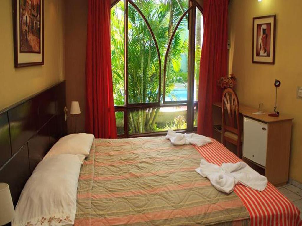 Hotel & Suites La Posada De Lobo Икитос Номер фото